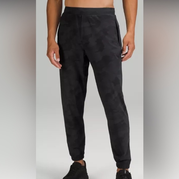 lululemon athletica Other - Lululemon Men’s Surge Jogger Running Gym Workout Go Everywhere Pants Camo SZ L